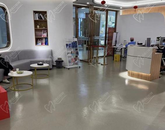 廈門海滄拜瑞口腔門診大廳
