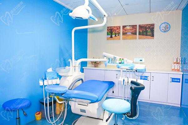 廈門峰煜口腔醫(yī)院診室
