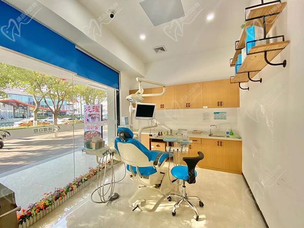 廈門峰煜口腔醫(yī)院診室