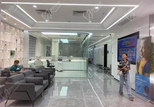 廣州廣大口腔醫(yī)院種植牙多少錢