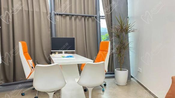 重慶齒齒美口腔醫(yī)院種植牙多少錢