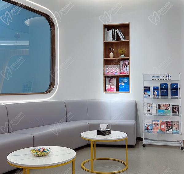 廈門拜瑞口腔醫(yī)院聯(lián)系方式