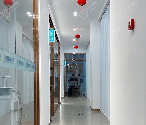 廈門拜瑞口腔醫(yī)院矯正價(jià)格