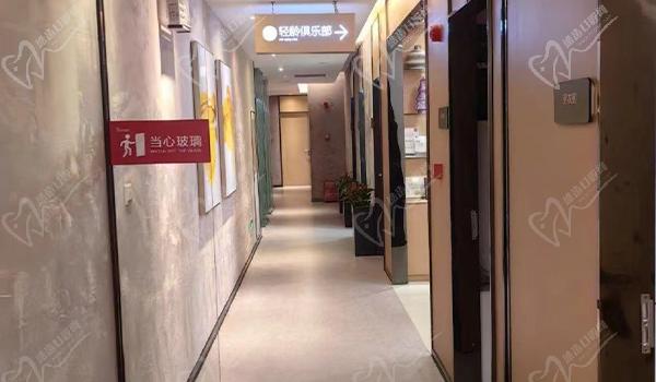 武漢藝星整形醫(yī)院過道