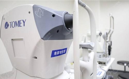 【深圳尹海泉醫(yī)生簡(jiǎn)介】做近視手術(shù)技術(shù)靠譜經(jīng)驗(yàn)多療效很穩(wěn)定