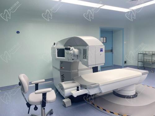 尹海泉做近視手術(shù)如何