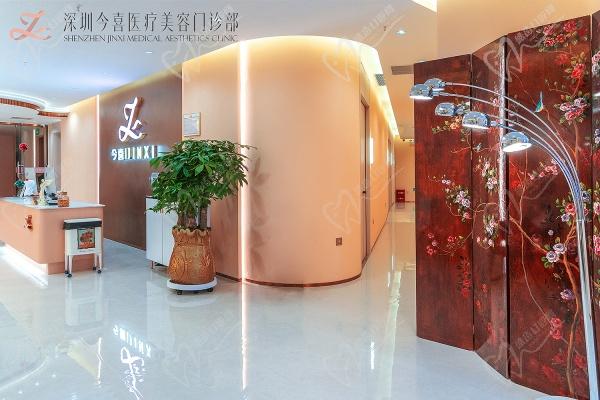 曹孟君個人簡介資料大全,在深圳今喜坐診做富貴包技術(shù)好附預(yù)約
